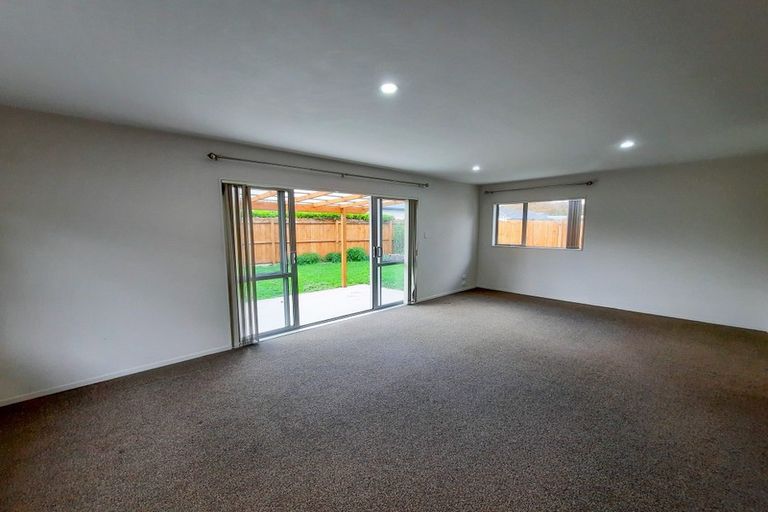 Photo of property in 35 Arion Road, Takanini, 2112