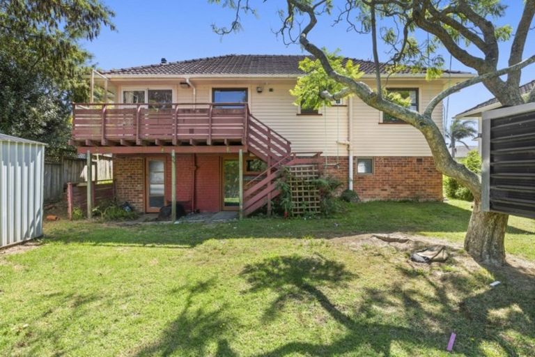 Photo of property in 14 Lynbrooke Avenue, Blockhouse Bay, Auckland, 0600