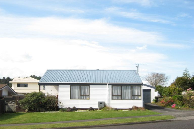 Photo of property in 78 Heta Road, Highlands Park, New Plymouth, 4312
