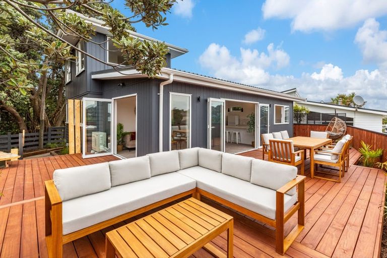 Photo of property in 67 Renown Road, Raumati South, Paraparaumu, 5032