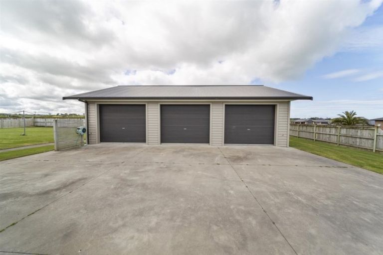 Photo of property in 15 Larlin Drive, Hawera, 4675