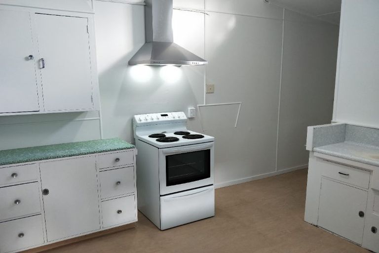 Photo of property in 90 Victoria Avenue, Palmerston North, 4410