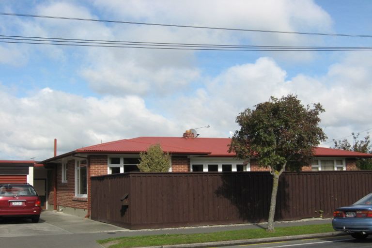 Photo of property in 2 Greers Road, Ilam, Christchurch, 8041
