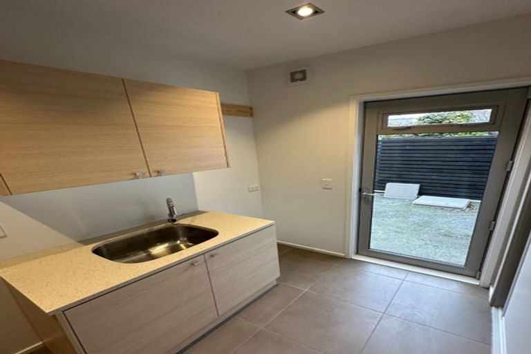 Photo of property in 18 Bryndwr Road, Fendalton, Christchurch, 8052