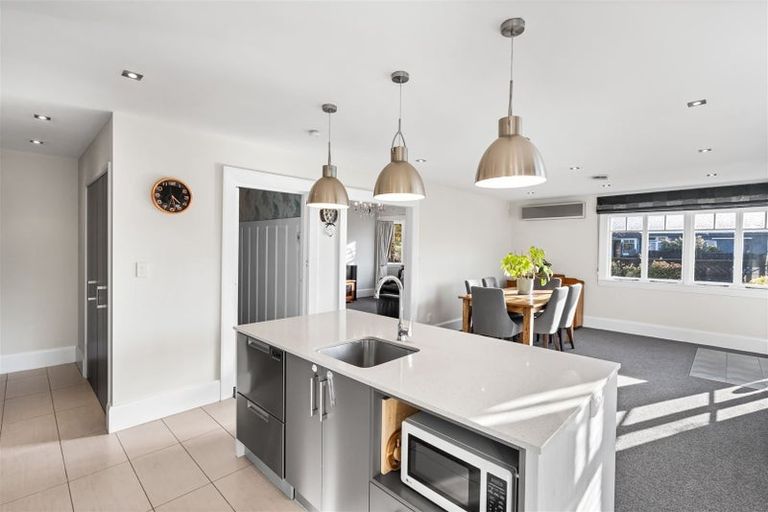 Photo of property in 96 Petrie Street, Richmond, Christchurch, 8013