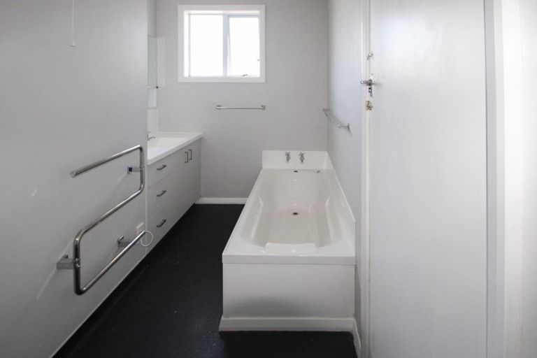 Photo of property in 25 Perth Street, South Hill, Oamaru, 9400