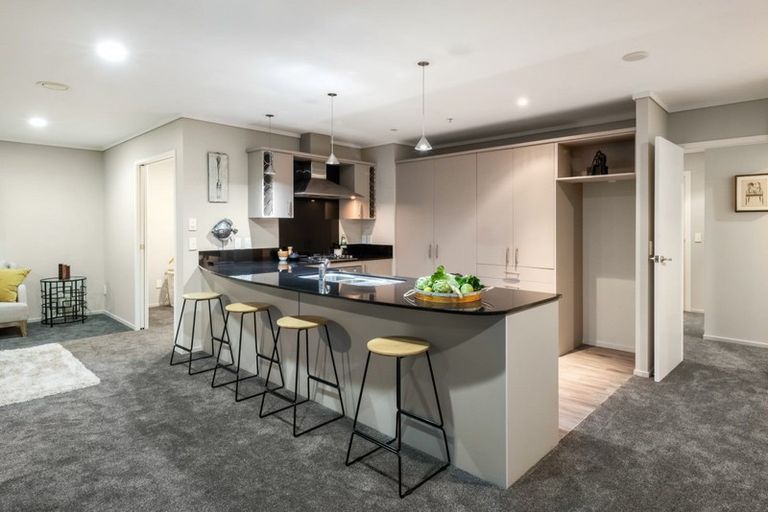 Photo of property in 14/72d Devonport Road, Tauranga, 3110