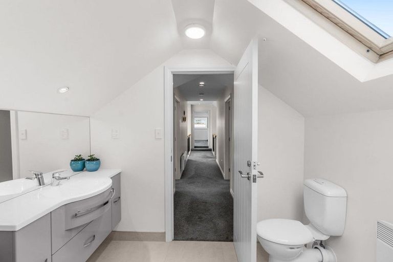 Photo of property in 154a Gladstone Road North, Mosgiel, 9024