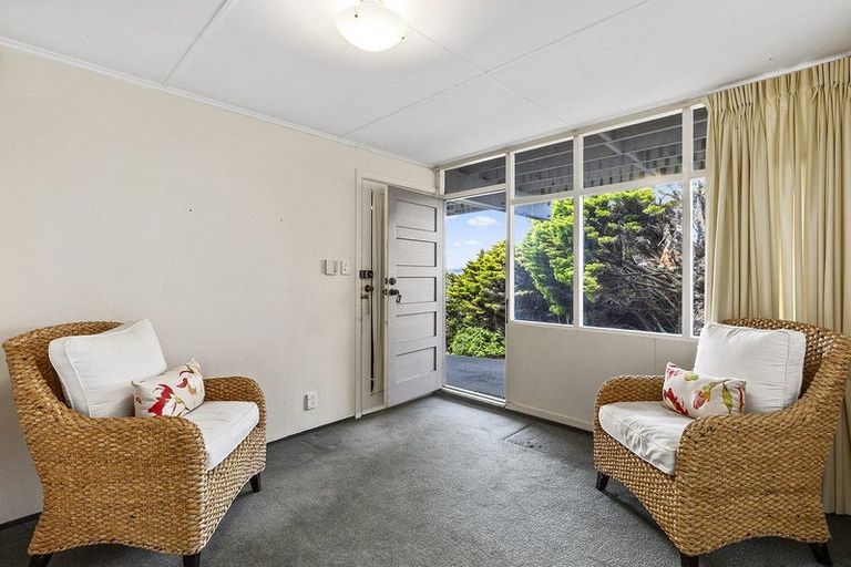 Photo of property in 5b Acheron Road, Paremata, Porirua, 5026