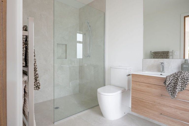 Photo of property in 98 Omahina Street, Raglan, 3225