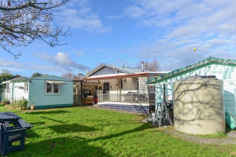 Photo of property in 2078 State Highway 2, Waipukurau, 4285