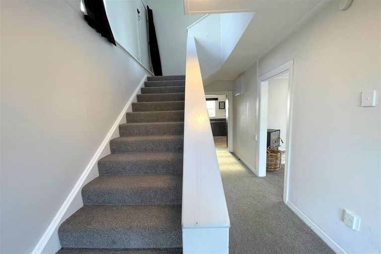 Photo of property in 6 Cossens Street, Balclutha, 9230