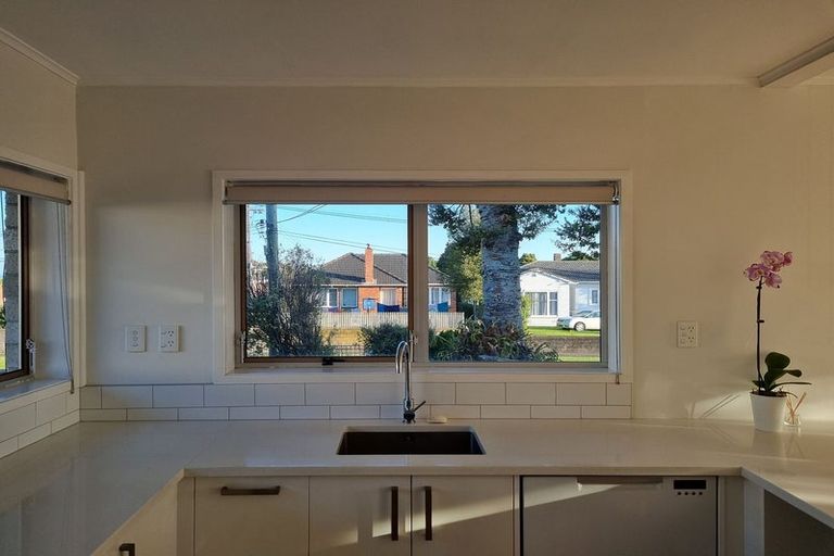 Photo of property in 105 The Drive, Whangamata, 3620