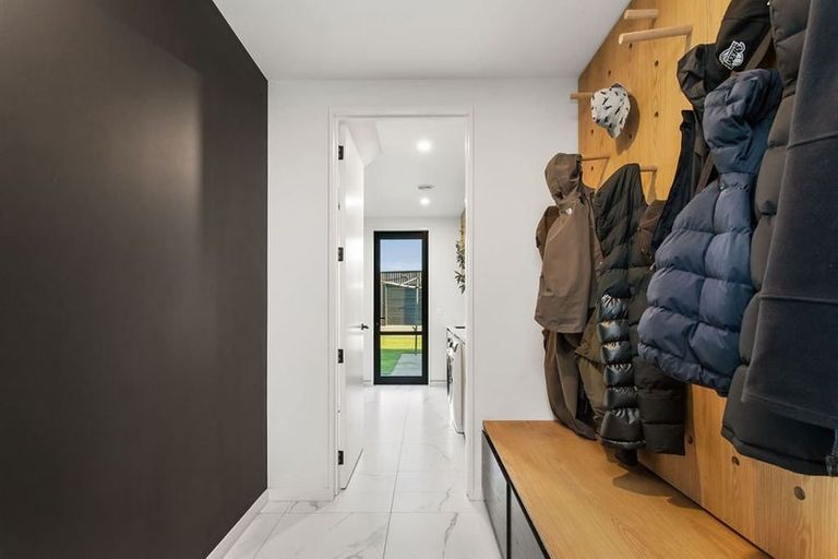 Photo of property in 11 Classiebawn Lane, Prebbleton, Christchurch, 7676