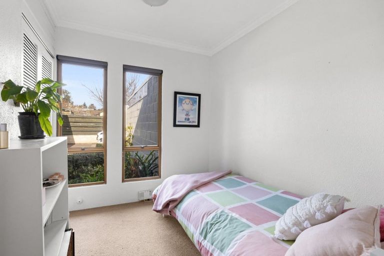 Photo of property in 35a Lucknow Road, Havelock North, 4130