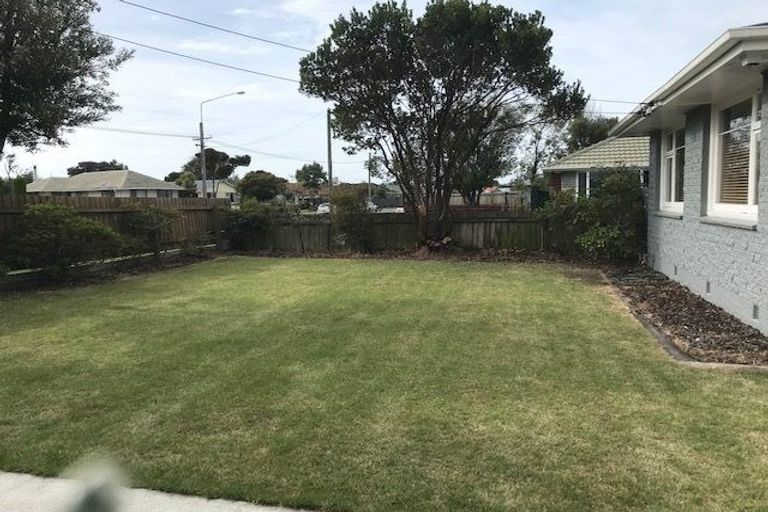 Photo of property in 233 Burwood Road, Burwood, Christchurch, 8083