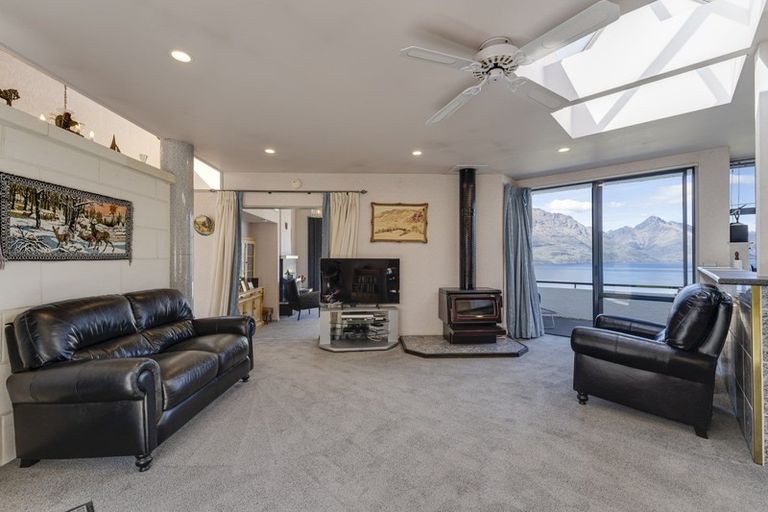 Photo of property in 5 Edinburgh Drive, Queenstown, 9300