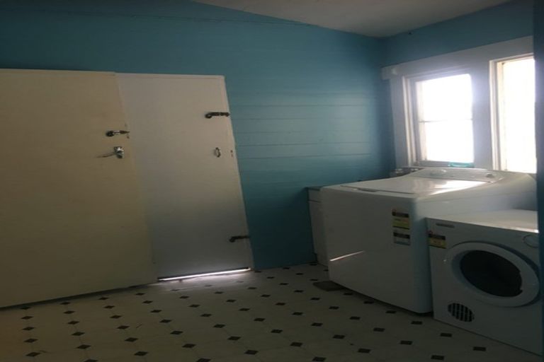 Photo of property in 4 Myrtle Crescent, Mount Cook, Wellington, 6021