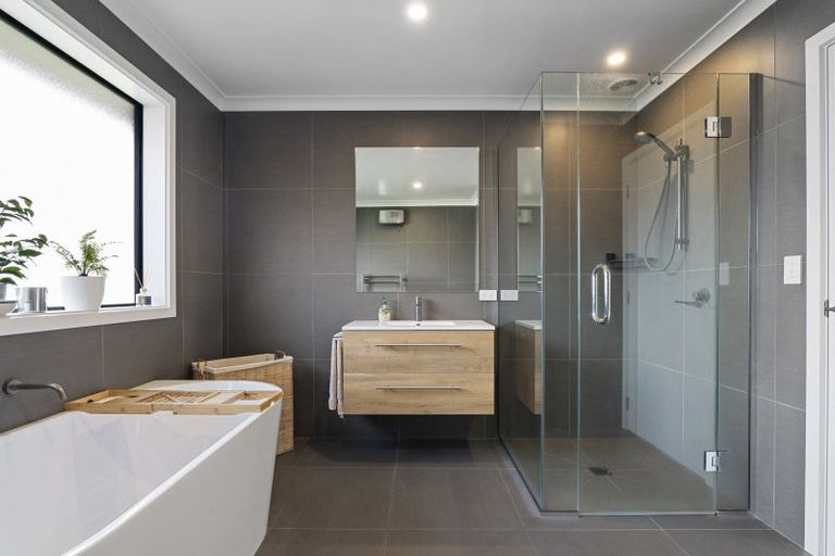 Photo of property in 24 King Street, Coalgate, 7673