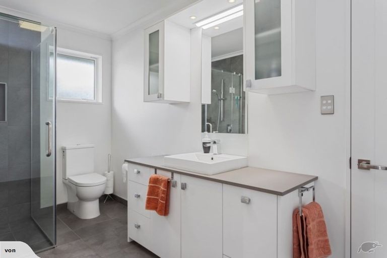 Photo of property in 22 Wineberry Avenue, Amberley, 7410