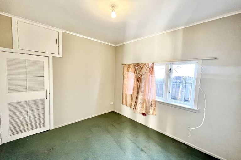 Photo of property in 1/16 Kenderdine Road, Papatoetoe, Auckland, 2025