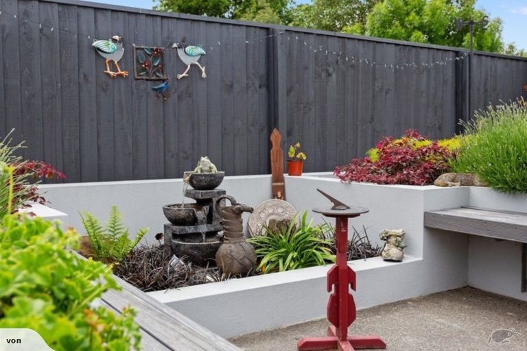 Photo of property in 22 Wineberry Avenue, Amberley, 7410