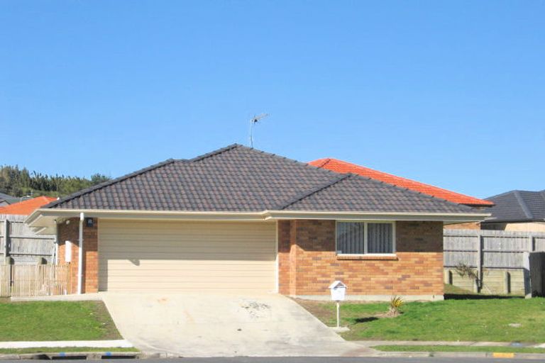 Photo of property in 25 Liddesdale Place, Papakura, 2110
