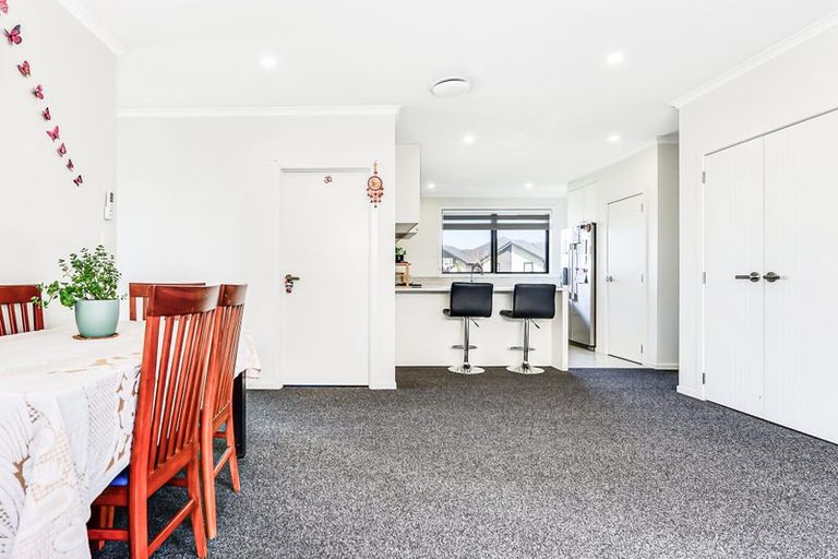 Photo of property in 1 Kaaka Street, Cambridge, 3434