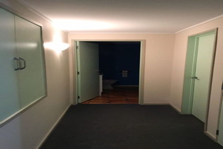 Photo of property in 41 Seon Place, Birkdale, Auckland, 0626