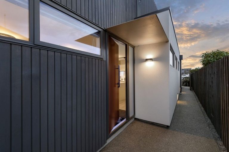 Photo of property in 9 Bartlett Street, Riccarton, Christchurch, 8011