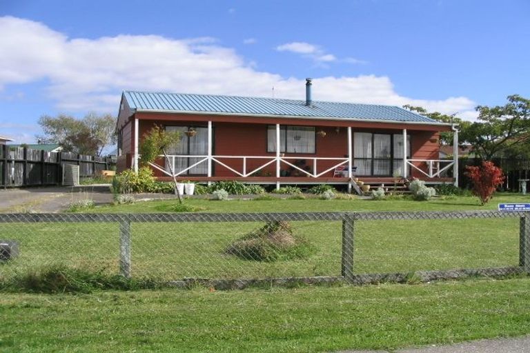 Photo of property in 58 Pohutukawa Drive, Owhata, Rotorua, 3010