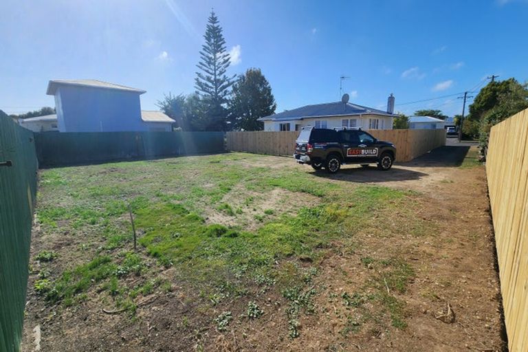 Photo of property in 27a Elizabeth Street, Levin, 5510
