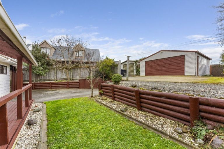 Photo of property in 72 Fraser Drive, Feilding, 4702