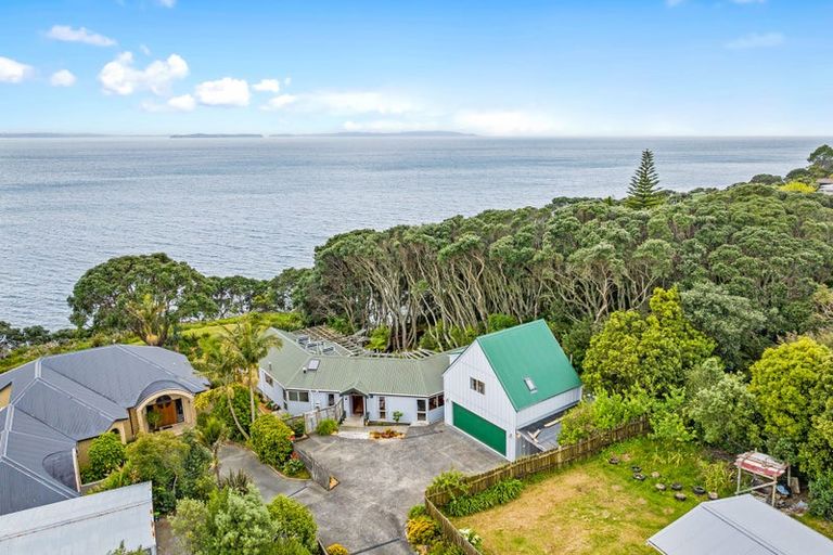 Photo of property in 38 Pacific Parade, Army Bay, Whangaparaoa, 0930