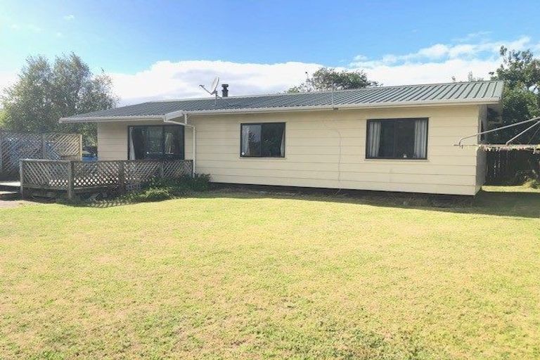Photo of property in 15 Spackman Crescent, Paraparaumu, 5032