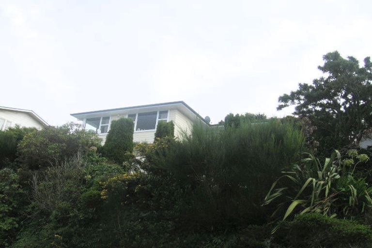 Photo of property in 17 Camellia Terrace, Maungaraki, Lower Hutt, 5010