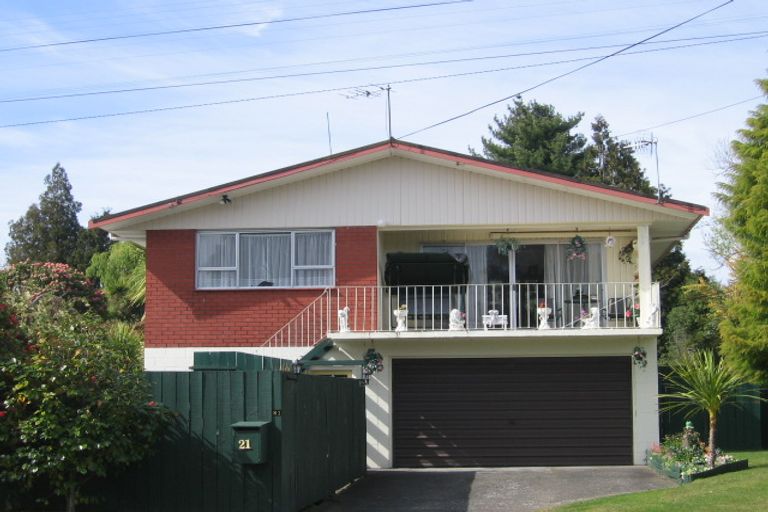 Photo of property in 21 Darroch Street, Fairy Springs, Rotorua, 3015