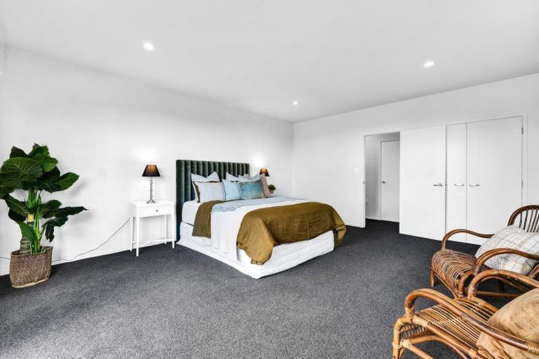 Photo of property in 14 Shearer Drive, Oakura, 4314