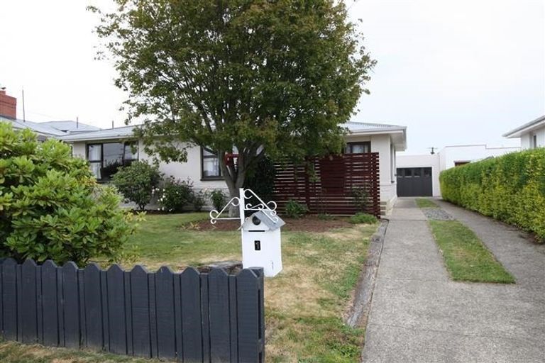 Photo of property in 1 Duff Place, Mosgiel, 9024