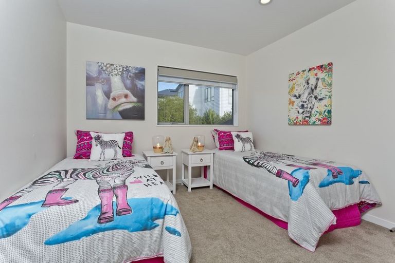 Photo of property in 4 Greenlink Rise, Long Bay, Auckland, 0630