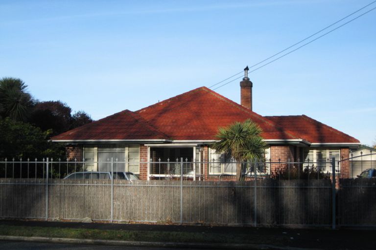 Photo of property in 370 Keyes Road, New Brighton, Christchurch, 8083
