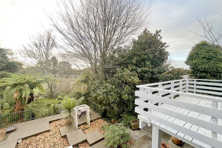 Photo of property in 19 Mcinnes Place, Queenwood, Hamilton, 3210