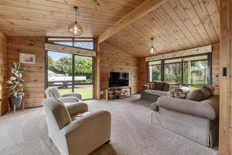 Photo of property in 37 Flint Road West, Stratford, 4332