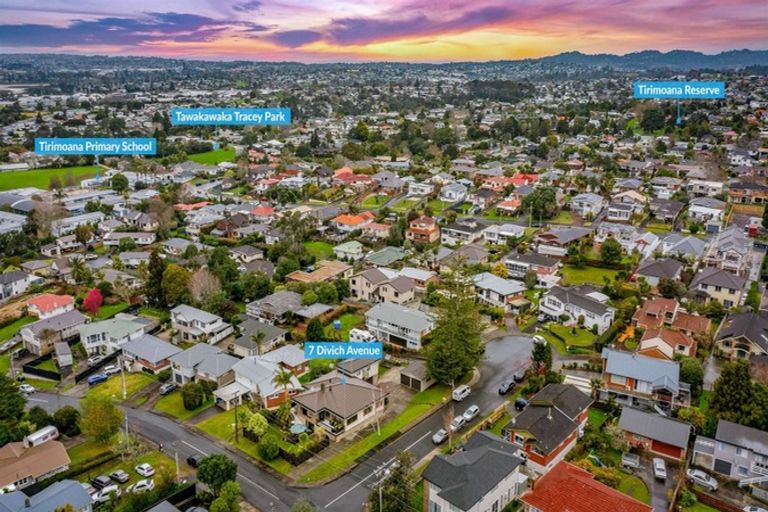 Photo of property in 7 Divich Avenue, Te Atatu South, Auckland, 0610