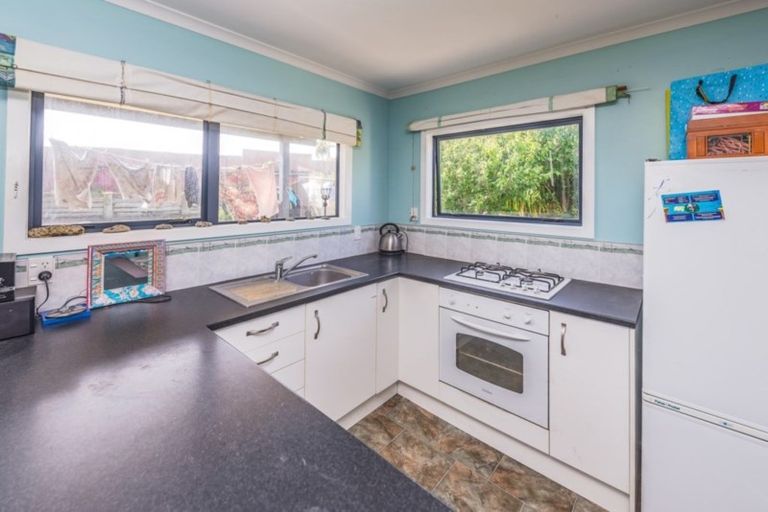 Photo of property in 20 Egmont Street, Castlecliff, Whanganui, 4501