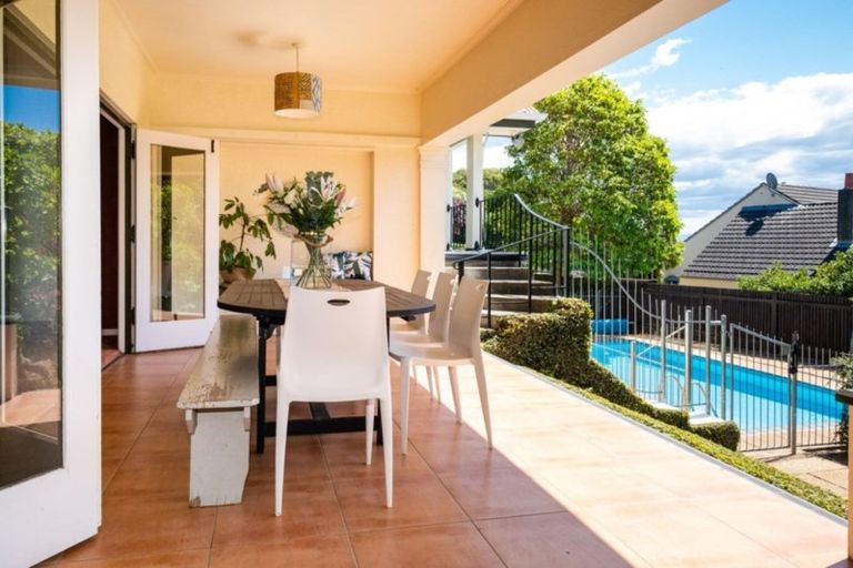 Photo of property in 1 Tauroa Road, Havelock North, 4130