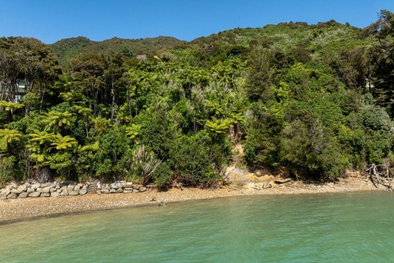 Photo of property in 280 Moetapu Bay Road, Moetapu Bay, Picton, 7282