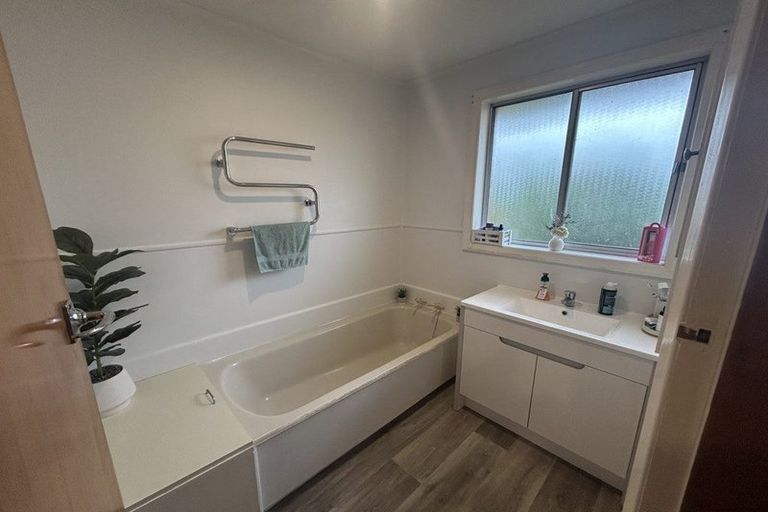 Photo of property in 14 Betley Crescent, Fairview Downs, Hamilton, 3214