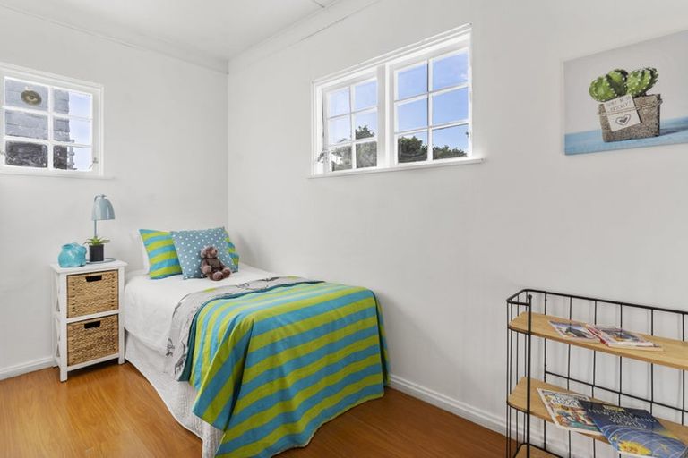 Photo of property in 68a Casuarina Road, Half Moon Bay, Auckland, 2012