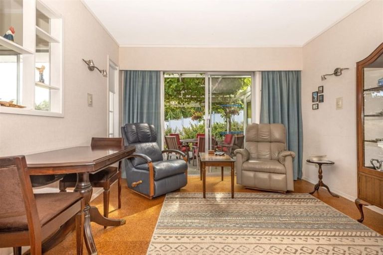 Photo of property in 31 Seddon Crescent, Whataupoko, Gisborne, 4010